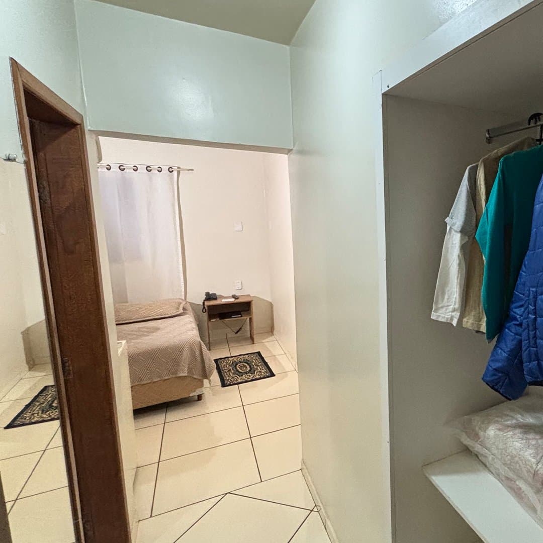 Guarda-roupa do apartamento Luxo Casal do Hotel Galli